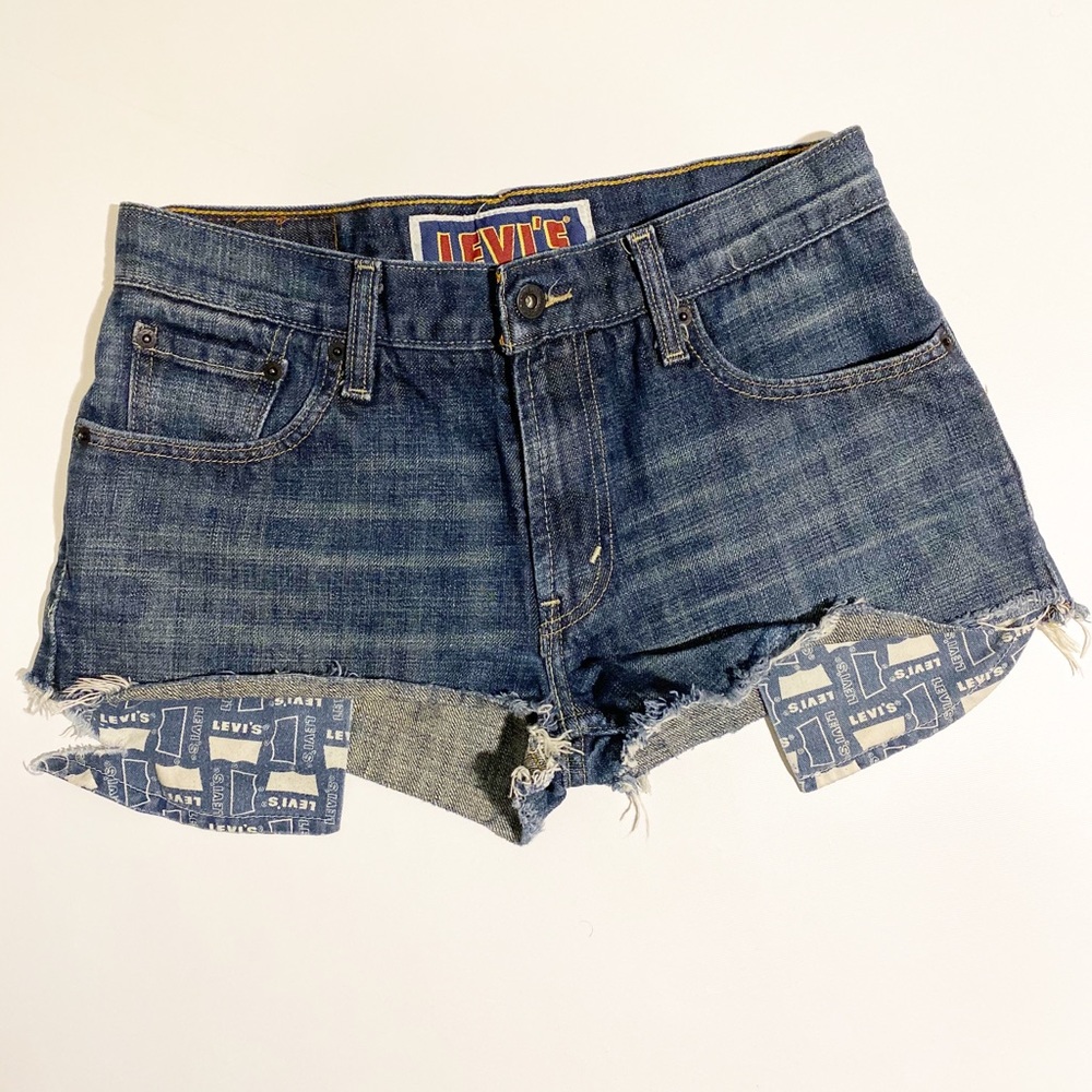 Levi Low Boot Cut 527 Shorts